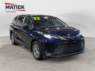 2022 Toyota Sienna XLE 7 Passenger