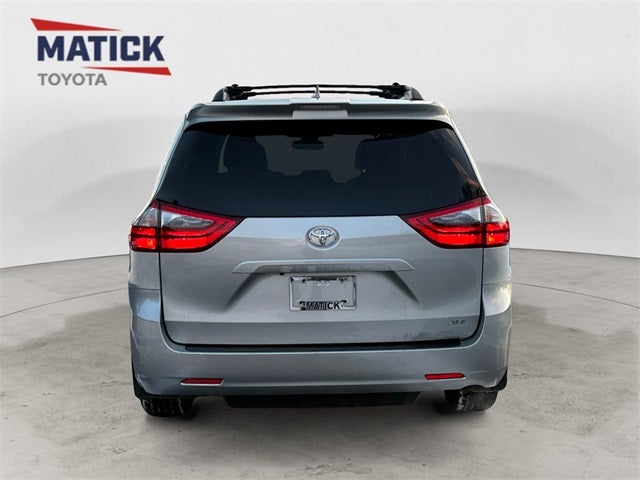 2020 Toyota Sienna Limited Premium 7 Passenger