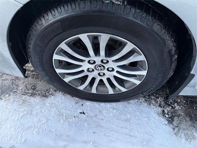 2020 Toyota Sienna XLE 7 Passenger