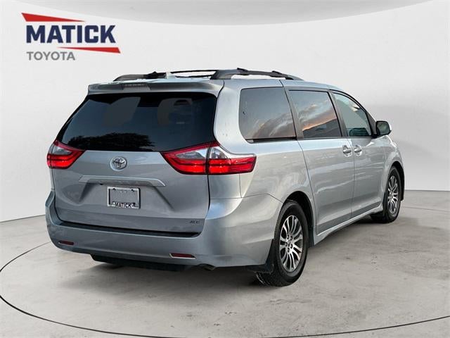 2020 Toyota Sienna Limited Premium 7 Passenger