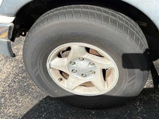 2002 Toyota Tacoma Base V6