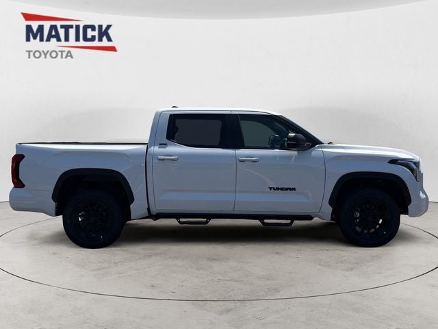 2026 Toyota Tundra SR5 - Photo 8
