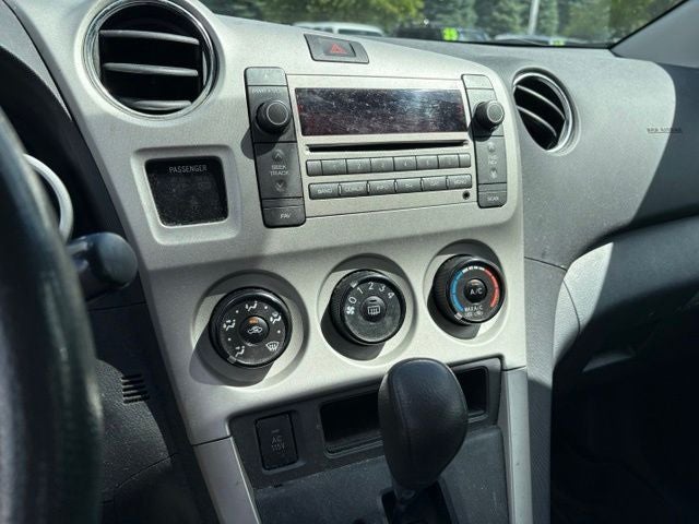 2009 Pontiac Vibe Base