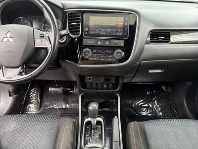 2018 Mitsubishi Outlander LE