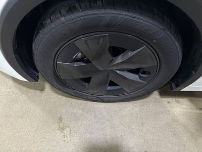 2023 Toyota Prius LE