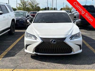 2019 Lexus ES 300h