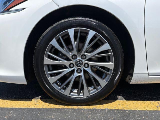 2019 Lexus ES 300h