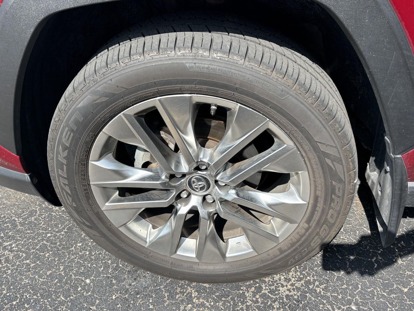 2019 Toyota RAV4 XLE Premium