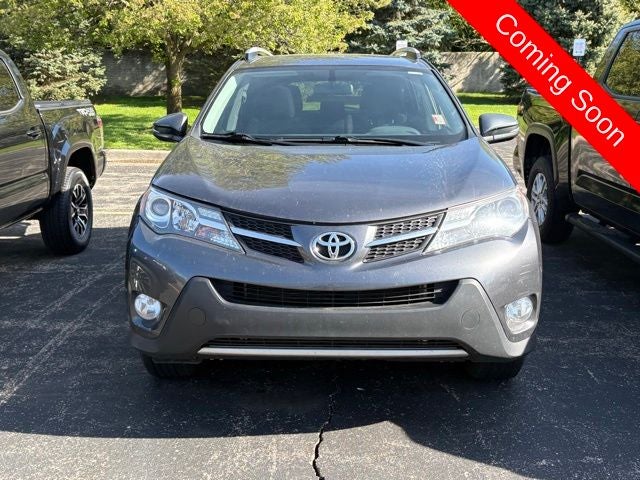Used 2013 Toyota RAV4 XLE with VIN JTMRFREV6DD025613 for sale in Macomb, MI