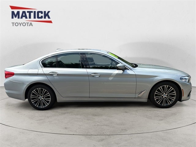 2019 BMW 5 Series 530i